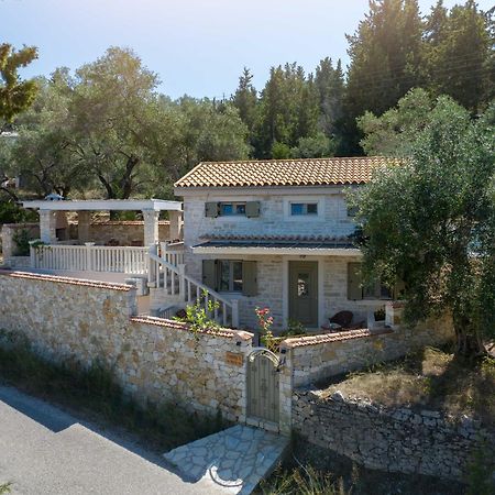 Family'S Nest Vila Lákka Exterior foto